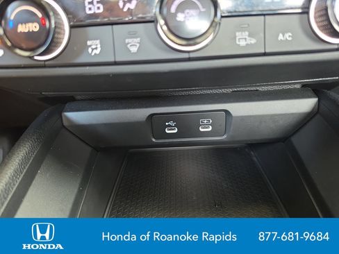 Used 2025 Honda Accord SE image 23