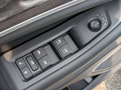 New 2026 Jeep Grand Cherokee Limited AWD/4WD image 23