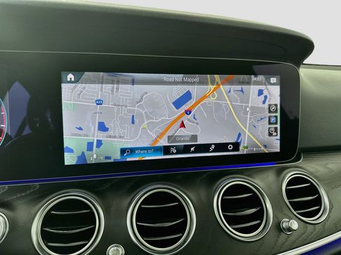 Used 2023 Mercedes-Benz E 350 Sedan image 19