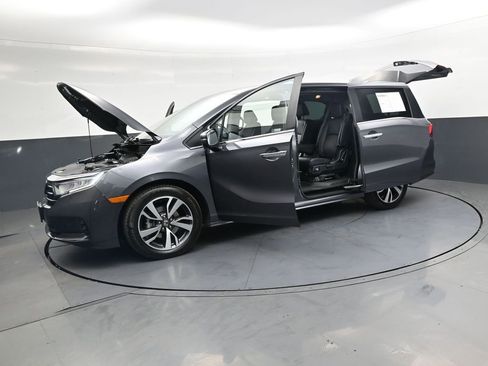 Used 2023 Honda Odyssey Touring image 49