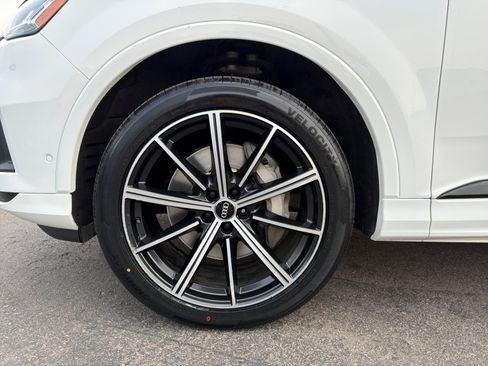 Used 2020 Audi Q7 3.0T Premium Plus w/ Premium Plus Package AWD/4WD image 11