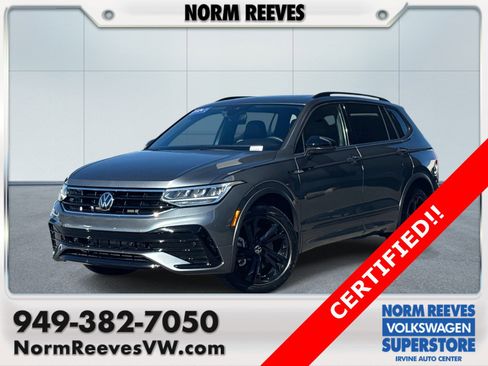 Certified 2024 Volkswagen Tiguan SE R-Line image 1