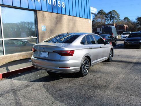 Used 2019 Volkswagen Jetta SE image 4