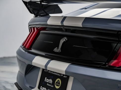 Used 2022 Ford Mustang Shelby GT500 w/ Carbon Fiber Track Pack RWD image 18