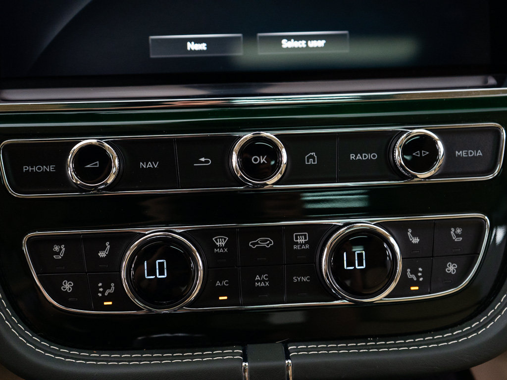 Certified 2022 Bentley Bentayga Speed AWD/4WD image 37