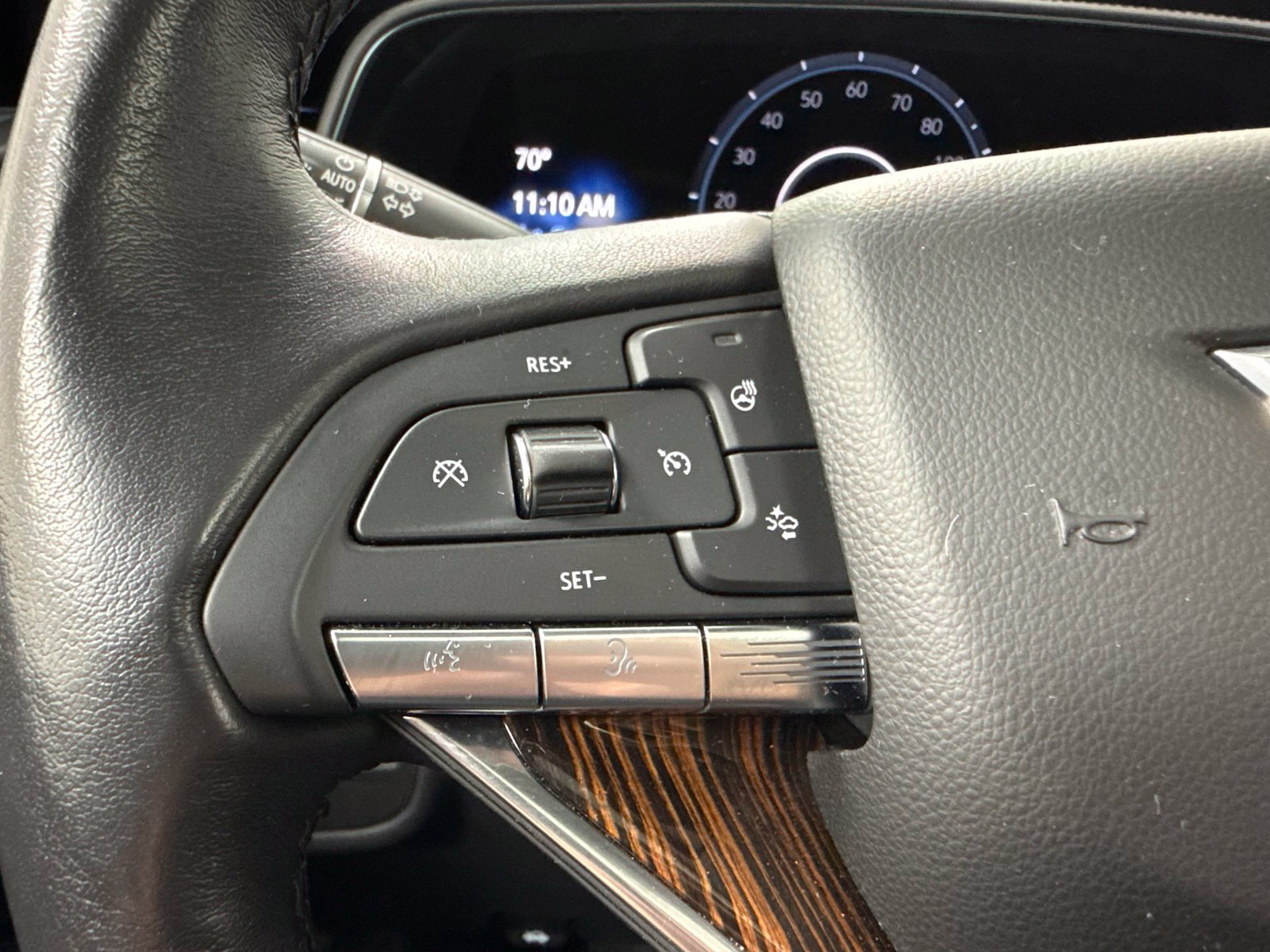Used 2021 Cadillac Escalade ESV Premium Luxury AWD/4WD image 21