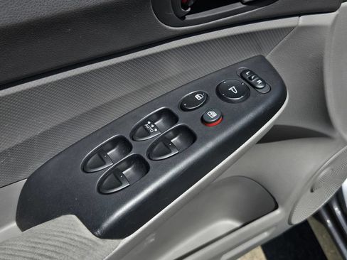 Used 2011 Honda Civic LX image 12