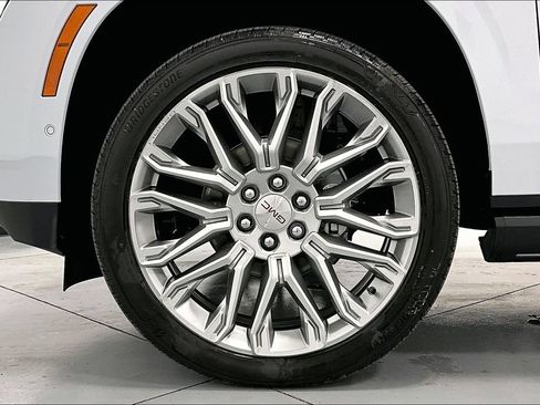 New 2026 GMC Yukon XL Denali w/ Denali Reserve Package AWD/4WD image 29