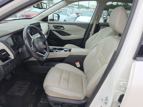 Used 2023 Nissan Rogue SL w/ SL Premium Package image 9