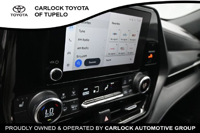 Used 2024 Toyota Highlander XSE FWD image 31