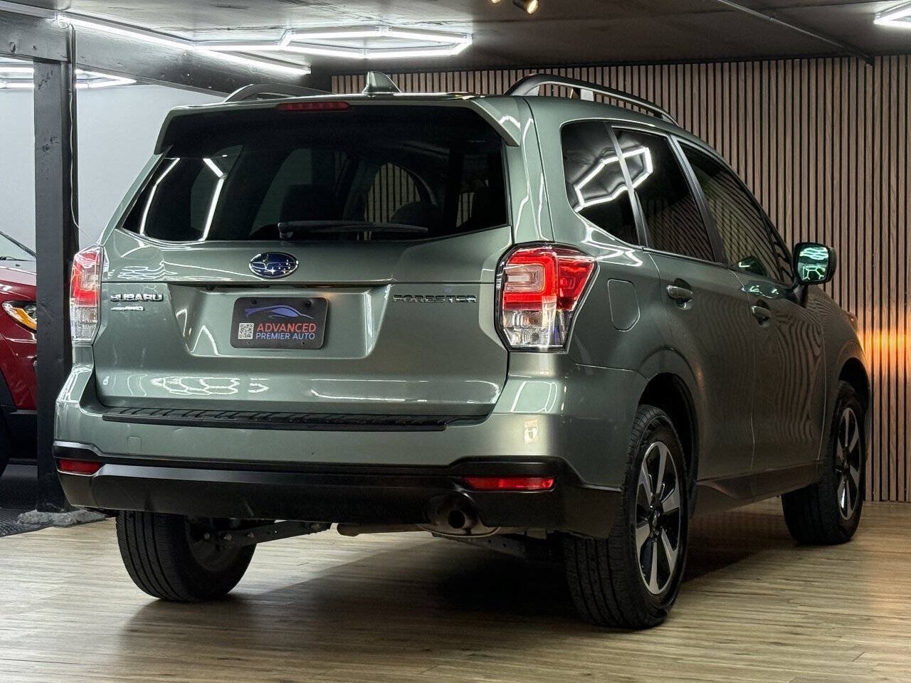 Used 2018 Subaru Forester 2.5i Premium AWD/4WD image 11