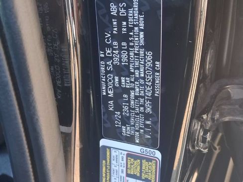 Used 2025 Kia K4 FWD image 3