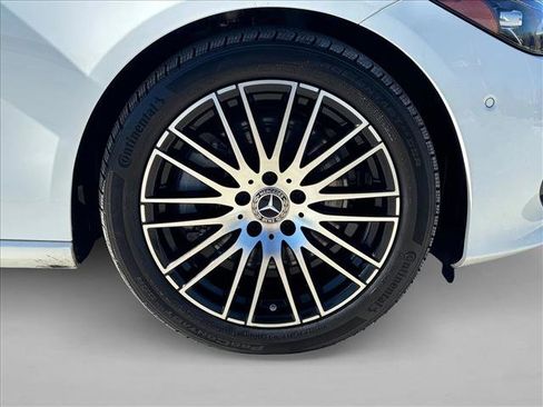 Used 2024 Mercedes-Benz C 300 Sedan image 23