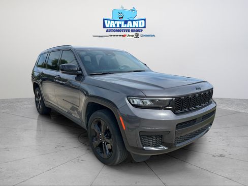 Certified 2023 Jeep Grand Cherokee L Altitude AWD/4WD image 7