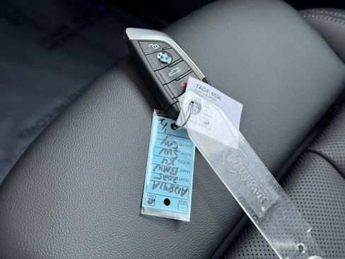 Used 2025 BMW X4 xDrive30i image 35