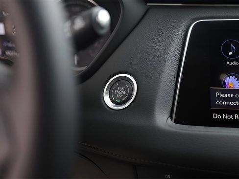 Certified 2023 Cadillac XT4 Premium Luxury w/ Technology Package image 18