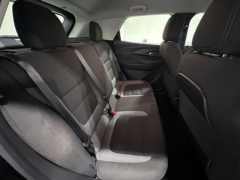Used 2024 Chevrolet TrailBlazer LS FWD image 21