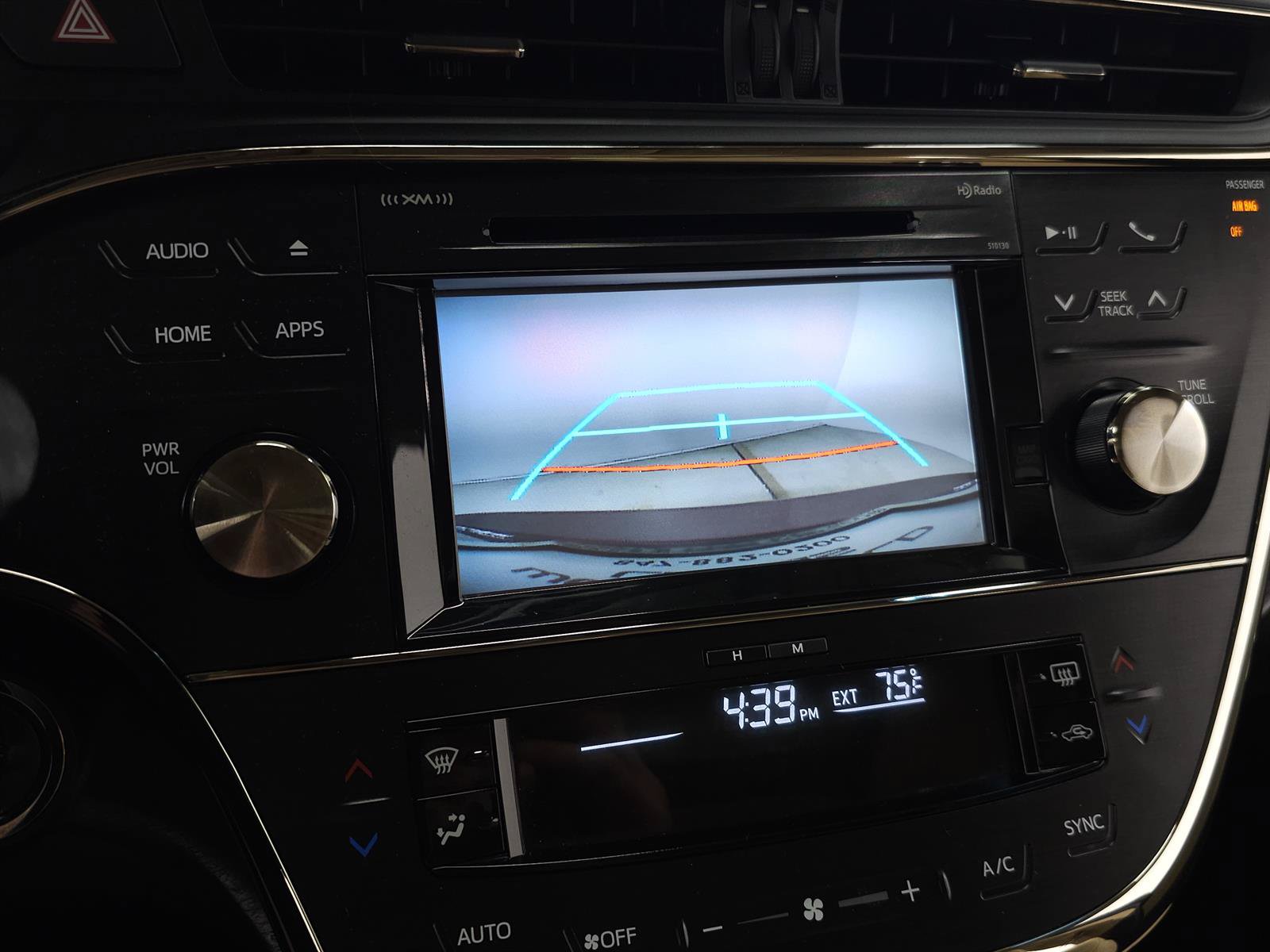 Used 2016 Toyota Avalon XLE Premium FWD image 21
