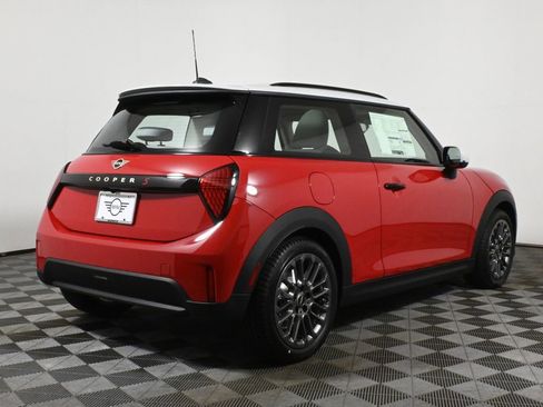 Certified 2025 MINI Cooper S image 7