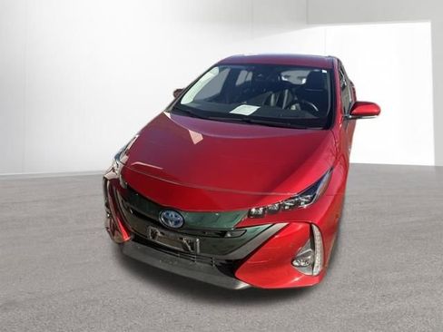 Certified 2017 Toyota Prius Prime Advanced w/ Carpet Mat Package image 2