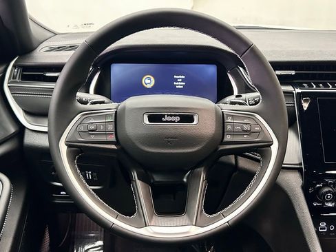 New 2025 Jeep Grand Cherokee Laredo X image 31