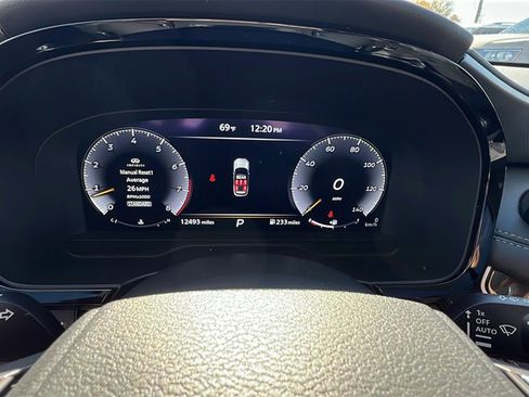 Used 2024 INFINITI QX60 Luxe w/ Performance Audio Package image 27