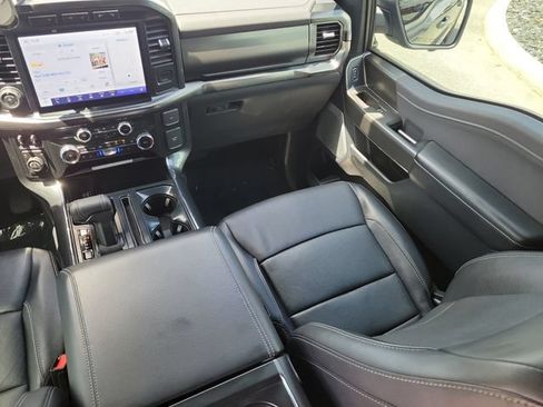 Used 2022 Ford F150 Lariat w/ Equipment Group 502A High AWD/4WD image 14