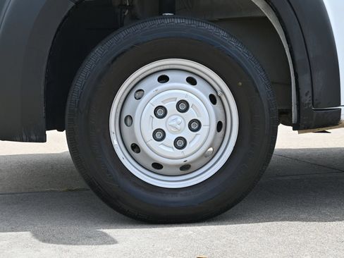 Used 2023 RAM ProMaster 2500 FWD image 29