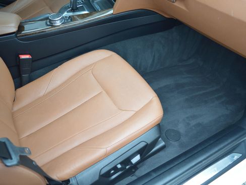 Used 2015 BMW 328i xDrive Sedan AWD/4WD image 18