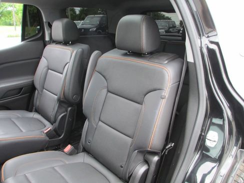 Used 2023 GMC Acadia AT4 w/ Technology Package AWD/4WD image 21