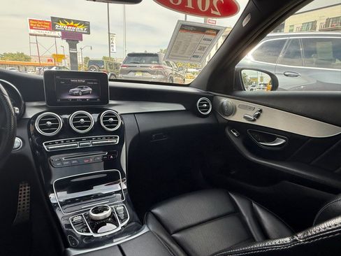 Used 2018 Mercedes-Benz C 300 4MATIC Sedan image 27