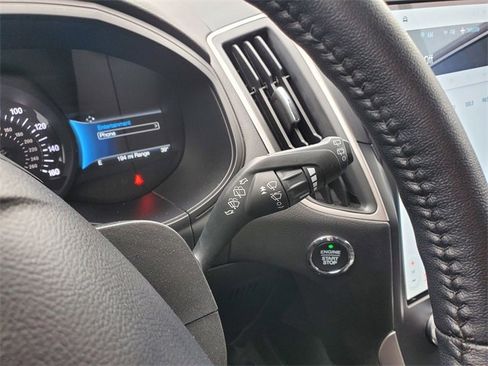 Certified 2024 Ford Edge SEL w/ Convenience Package image 16
