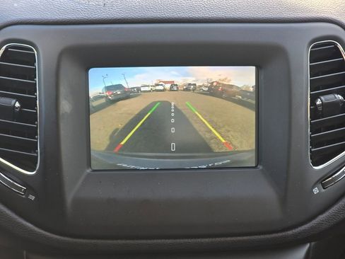 Used 2021 Jeep Compass Sport w/ Cold Weather Group image 27