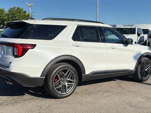 New 2026 Ford Explorer ST w/ Sun And Sound Package AWD/4WD image 3