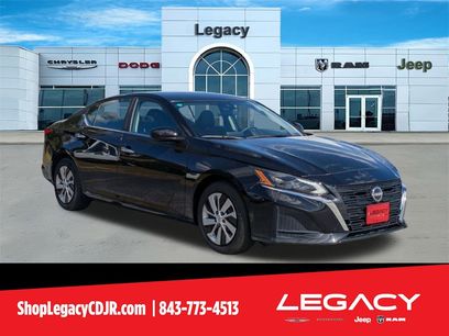 Used 2023 Nissan Altima 2.5 SV