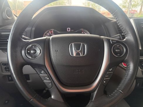 Used 2017 Honda Ridgeline RTL image 18