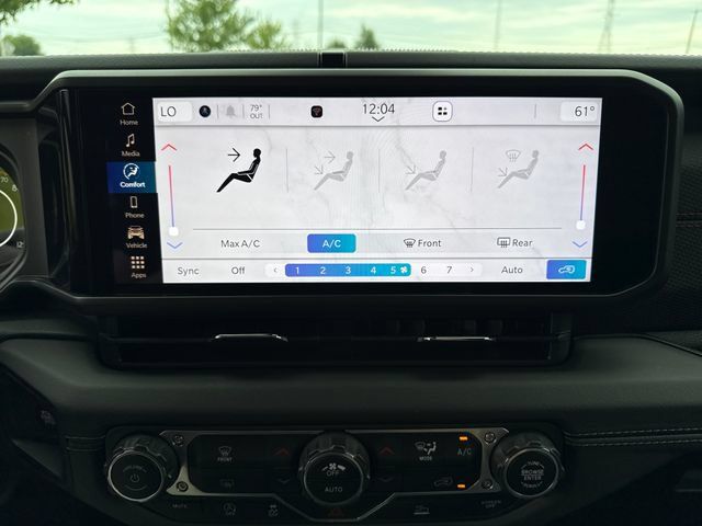 Used 2025 Jeep Wrangler Unlimited Rubicon AWD/4WD image 32