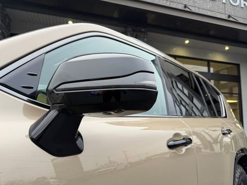 Used 2025 Lexus LX 700h Overtrail image 17