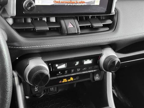 Used 2024 Toyota RAV4 LE AWD/4WD image 15