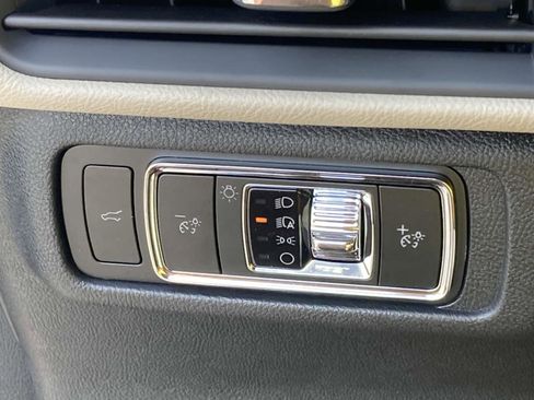 New 2025 Lincoln Corsair FWD w/ Equipment Group 101A image 29