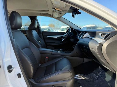 Used 2019 INFINITI QX50 Luxe w/ Navigation Package AWD/4WD image 23