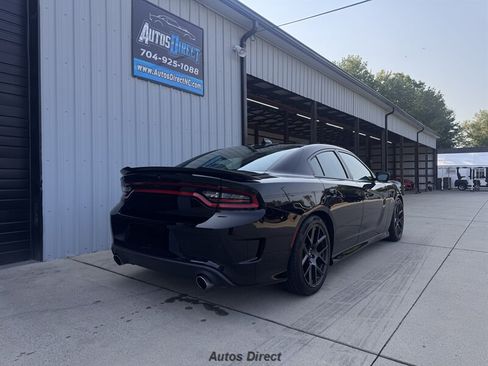 Used 2019 Dodge Charger Scat Pack w/ Plus Group RWD image 16