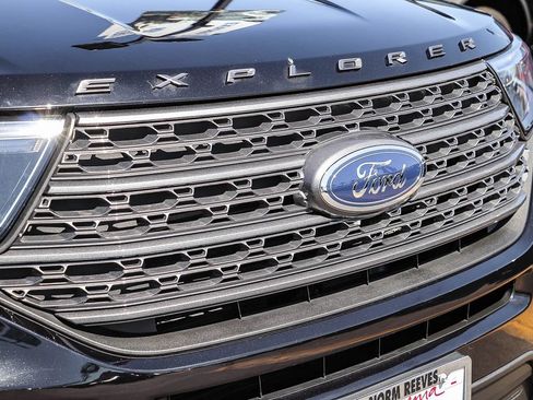 Certified 2023 Ford Explorer XLT w/ Equipment Group 202A RWD image 6