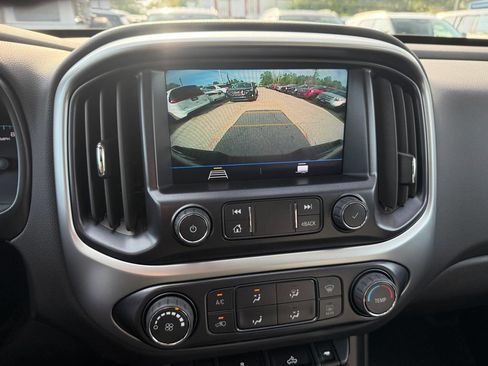 Used 2022 Chevrolet Colorado LT w/ LT Convenience Package AWD/4WD image 31