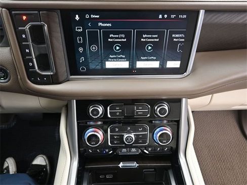 Used 2023 GMC Yukon XL Denali image 15