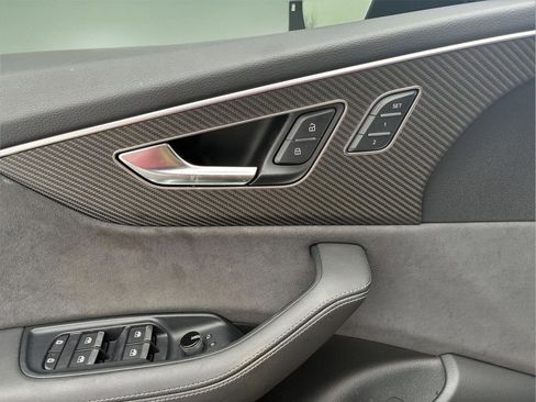 Used 2024 Audi SQ8 Premium Plus w/ 23" Wheel Package image 19