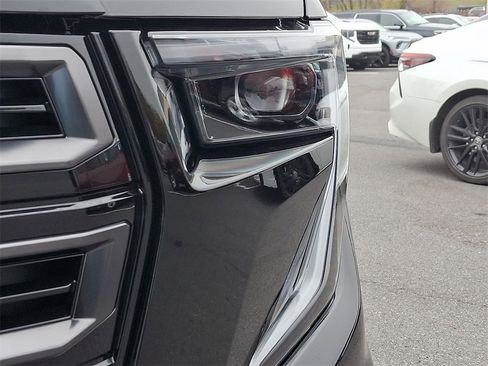 Used 2025 GMC Acadia AT4 image 9