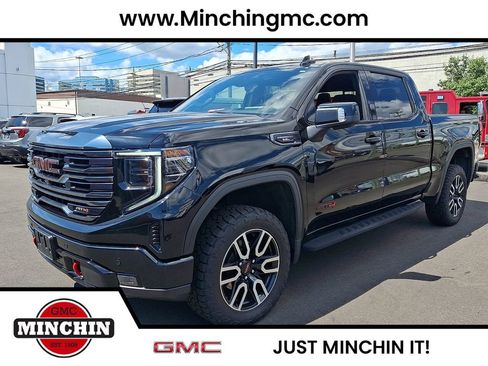 Used 2023 GMC Sierra 1500 AT4 w/ AT4 Premium Package AWD/4WD image 3