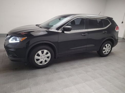 Used 2016 Nissan Rogue S FWD image 2