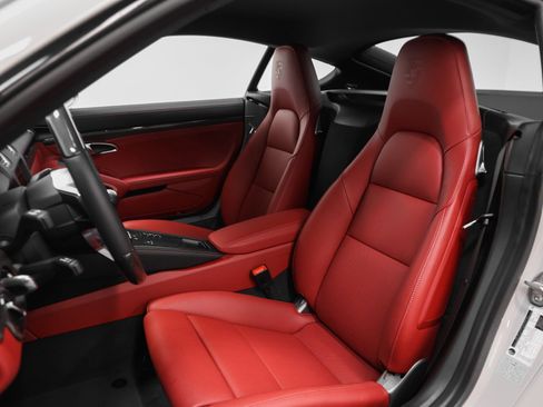 New 2025 Porsche 718 Cayman image 48